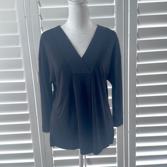Banana Republic Factory Tops - Banana Republic Long Sleeve Black V Neck Top Size Small